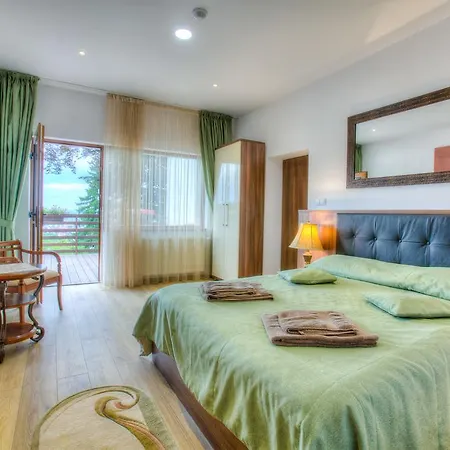 Splendor In The Forest *