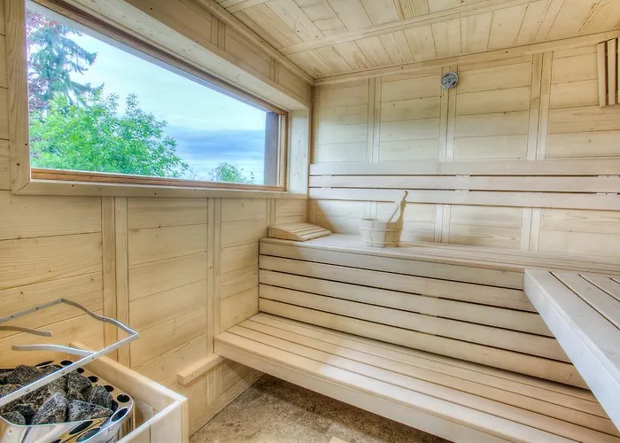 Splendor In The Forest Villa